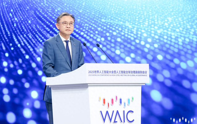 【2025 WAIC】西门子中国董事长肖松：生成式AI把世界切换到“倍速模式”