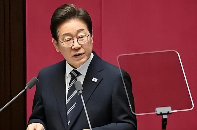 一觉醒来，韩国“跪”了！GDP前9中，除中国，只剩2国未向美妥协
