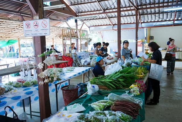 泰国虽然没有中国“发达”，但泰国人这件事做得比大多中国人好？