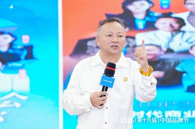 石岩：母亲，是我永远无法超越的巅峰，更是我一生的信仰