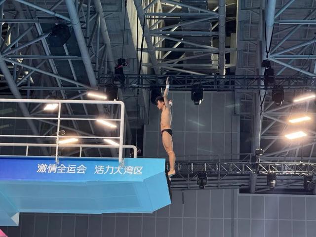 曹缘	，银牌！