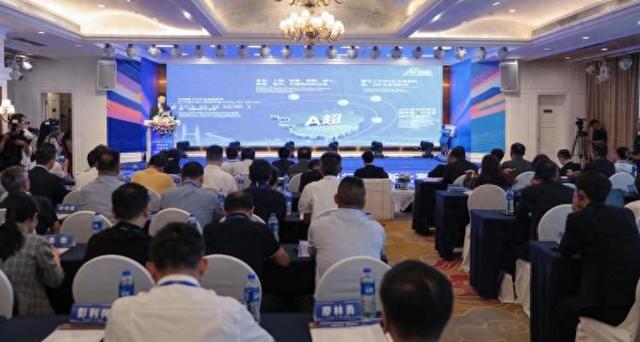 “AI 赋能千行百业超级联赛”交通创新大赛在广西南宁启动