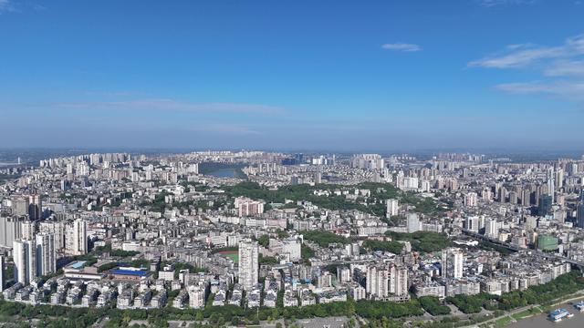 转了大半个中国，不吹不黑：厦门才是藏不住的未来霸气之城