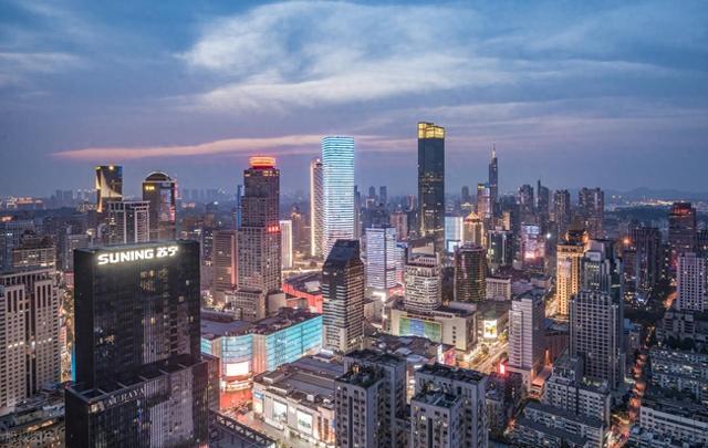 中国“最另类”省会：本省城市不待见，却与隔壁省亲如一家？