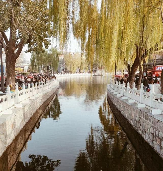 王林平随笔《周日路过地安门》