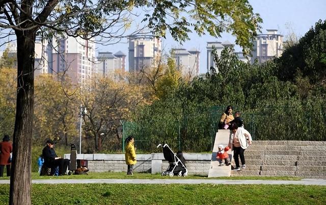 西安大明宫里邂逅初冬暖阳