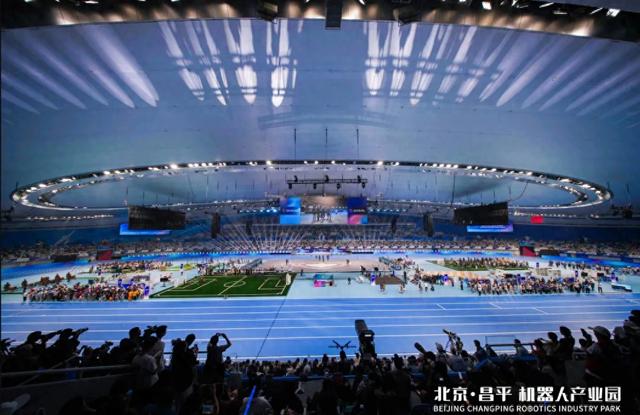 2025世界人形机器人运动会 未来科学城企业松延动力勇夺金牌