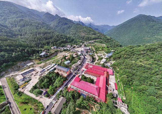 “以‘新’迎客，感受华蓥山多元魅力”