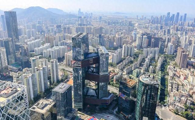 明年经济工作	，抓好八项重点任务