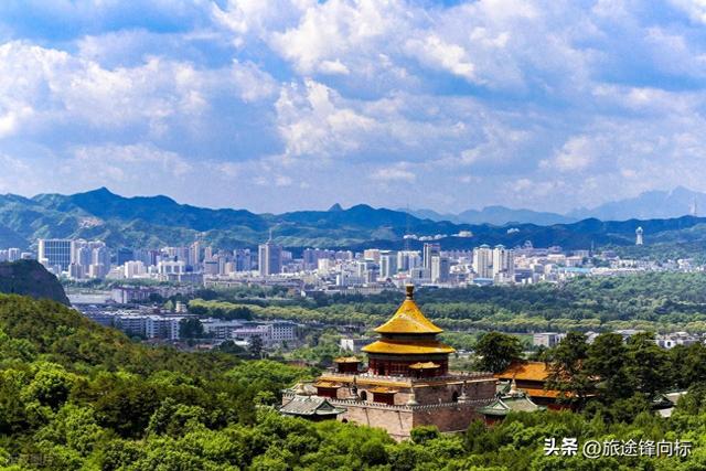 承德藏着 4 座 “皇家古镇”，避暑山庄外的秘密，第 3 个因电影爆红