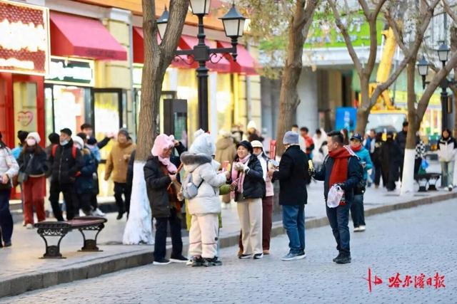 元旦出游风向标：哈尔滨热度登顶！黑龙江冰雪游预订量激增260%
