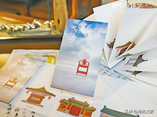 “只有红楼梦·戏剧幻城”“红椅子”IP系列文创：将文学经典与现代生活完美融合