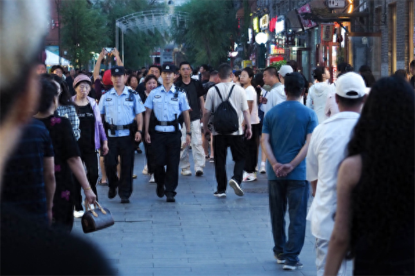 哈尔滨市道外公安：深耕护游警务 织就百年文脉平安“警”色