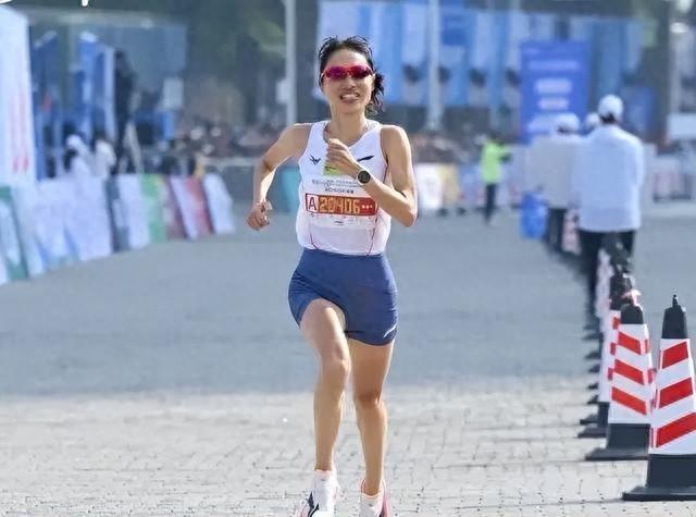 最快护士张水华遭中国田协除名？官方竞赛系统业余跑者唯独没有她