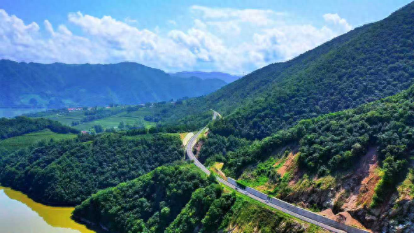 最美边境音乐公路！“湖北造”音乐公路响彻长白山