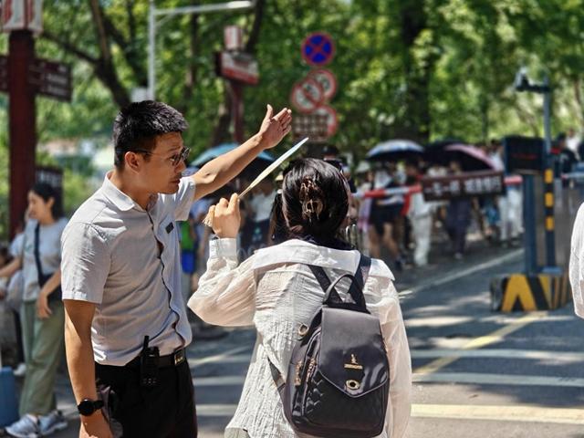 高温下的坚守与温情，麓山景区多措并举保障暑期优质服务