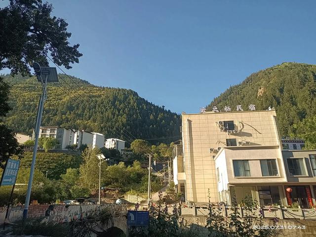 游四姑娘山，再到中路藏族