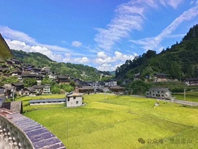 雷山县黄里村：“村房短住”引四方客来