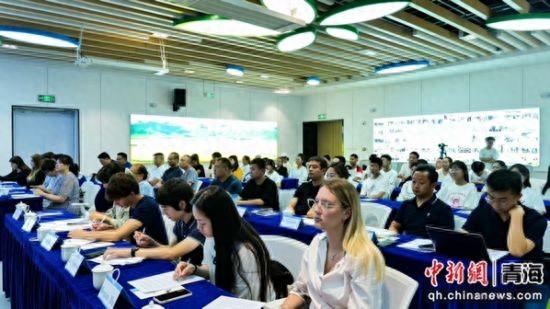 七国青年学子赴西宁共话气候变化