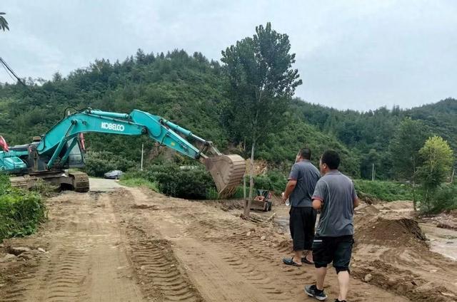 洪水挡路不挡情！顺丰小哥徒步20公里为密云区太师屯镇老人送救命药