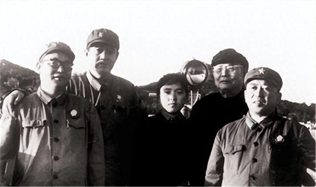 84年叶剑英病危，中央准备追悼会时，钟南山临危受命救回叶帅
