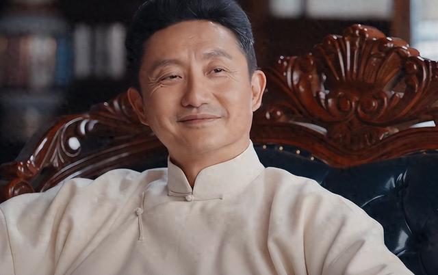涂松岩的反差人生：荧幕气人渣男，生活暖到骨子里的好男人