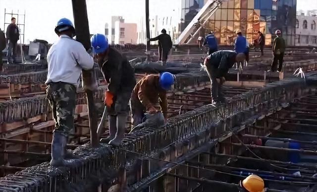 国家终于发话了！六十岁打工没人管？超龄打工人有了新保障？