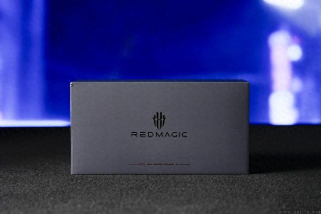 风水双冷、性能新巅峰：红魔游戏手机11 PRO+专项测试