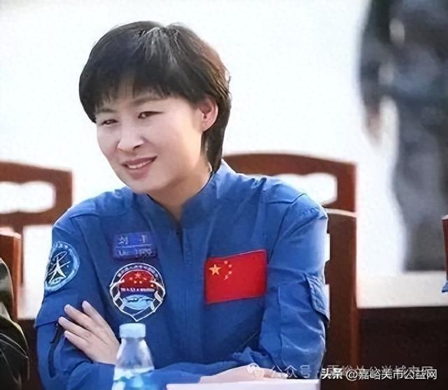 我国首位女航天员刘洋来嘉峪关啦！！！