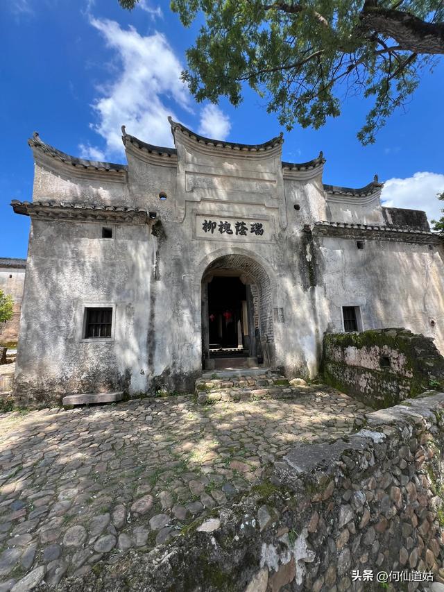 龙南乌石围村