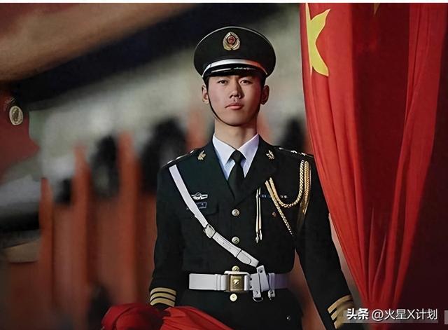 最帅升旗手张自轩大婚不到24小时，荒唐一幕出现，新娘受无妄之灾