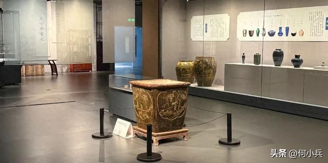 当苏超话题遇上古代蹴鞠 宜兴这只陶缸成博物馆“顶流”