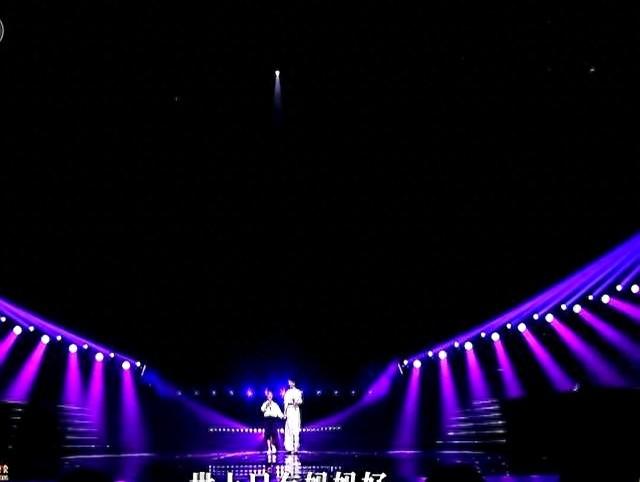 我的请贴是你的喜贴是哪首歌（佟丽娅和儿子朵朵同台演唱世上只有妈妈好）