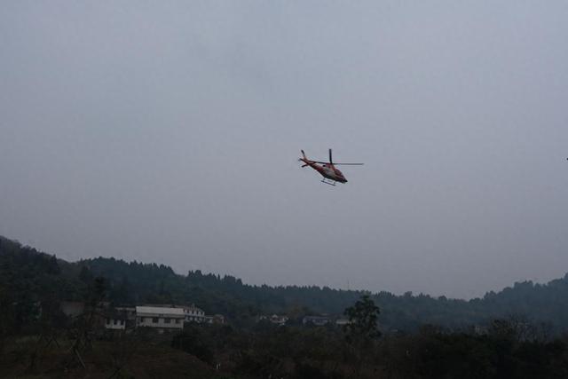 数智交通新体验丨“打飞的”逛景区 低空经济高速“起飞”