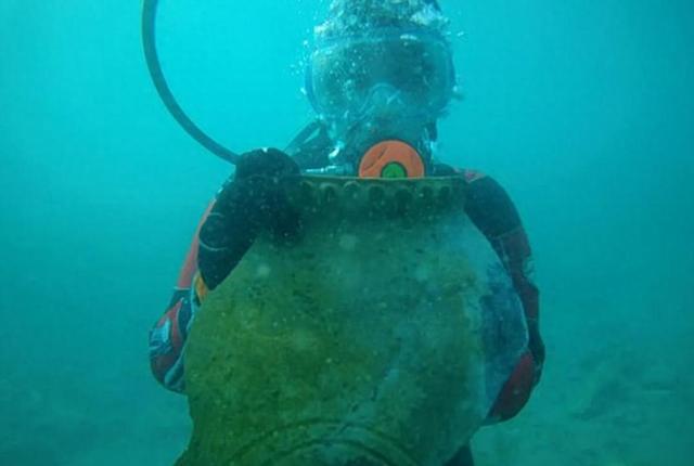 湖底藏700年秘密！吉尔吉斯斯坦水下古城，竟是丝路失落贸易枢纽