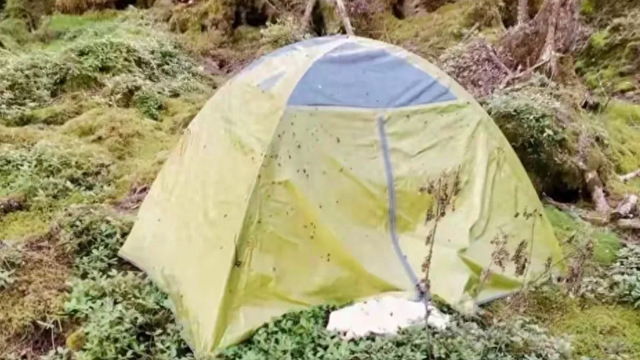 骑行博主独自穿越鳌太线，意外发现失踪一个多月驴友，结果如何？