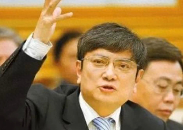 终于出结果了！网红校长郑强包养情妇？警方通报来了！