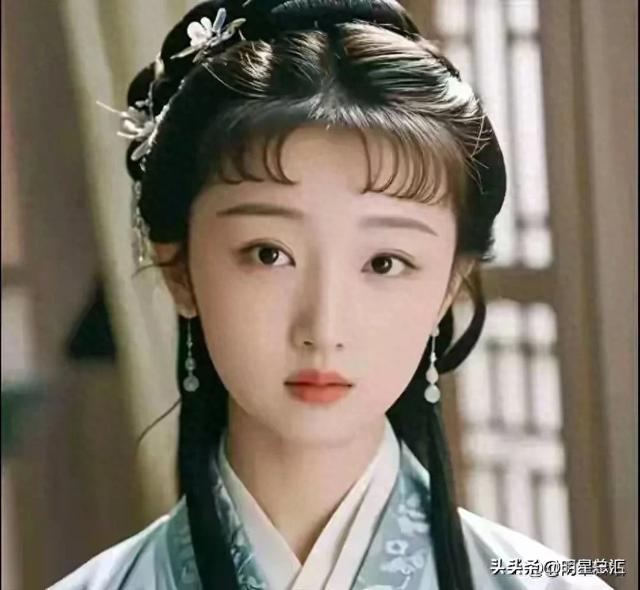 周冬雨演林黛玉 本以为和黛玉不搭 结果神态眉眼都还原出来 惊呆了