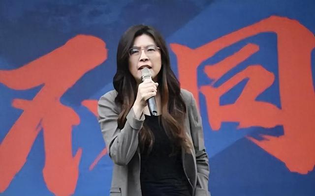 面对解放军收台决心，赖清德都不敢说的话，郑丽文居然通告14亿人