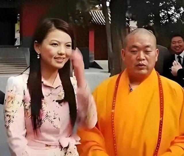 李湘不忍了！公开坦白和释永信的真实关系，亲吻照终于真相大白