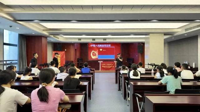 六安这场活动让孩子们读懂“爱国”与“坚守”