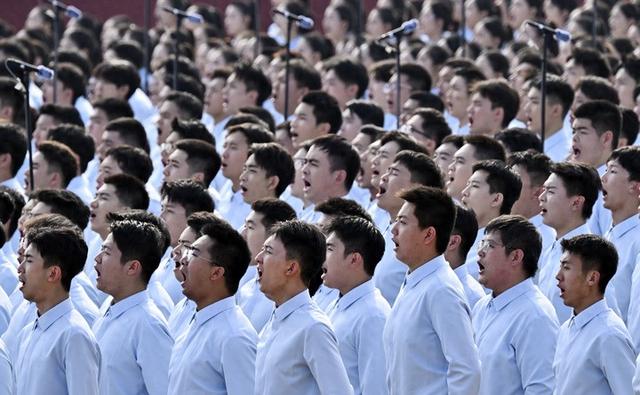 能不能继续对我哭对我笑对我好歌名是什么（纪念抗战胜利80周年丨歌声里的抗战记忆）