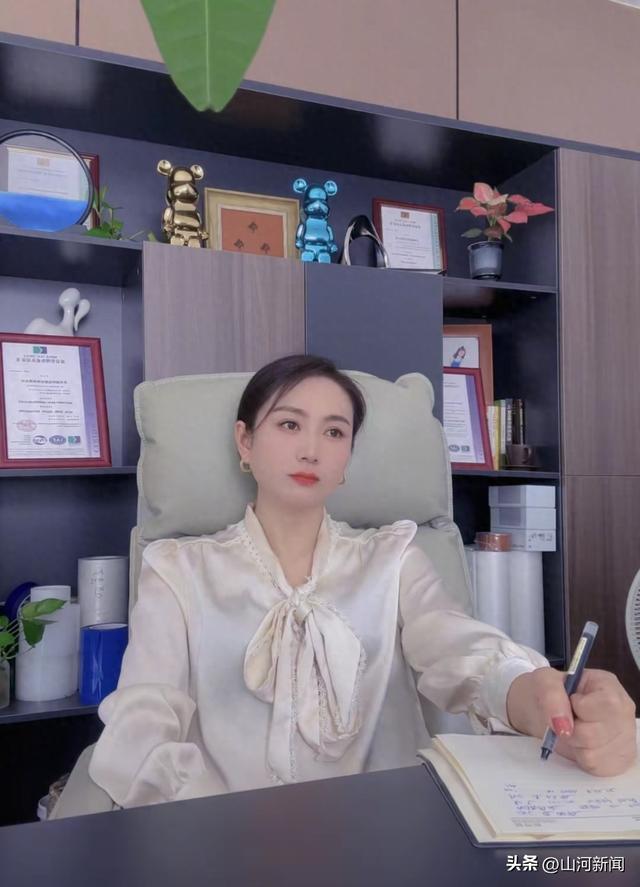 江苏一公司老板季晨阳去世，提新车没多久，女儿12岁，妻子很漂亮