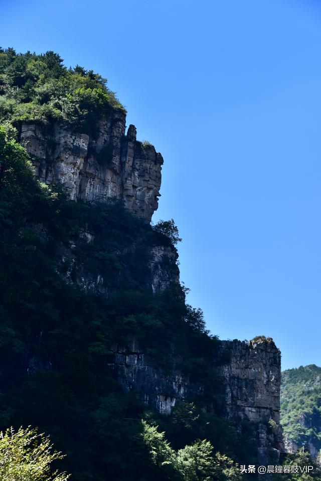 天脊山百米巨佛