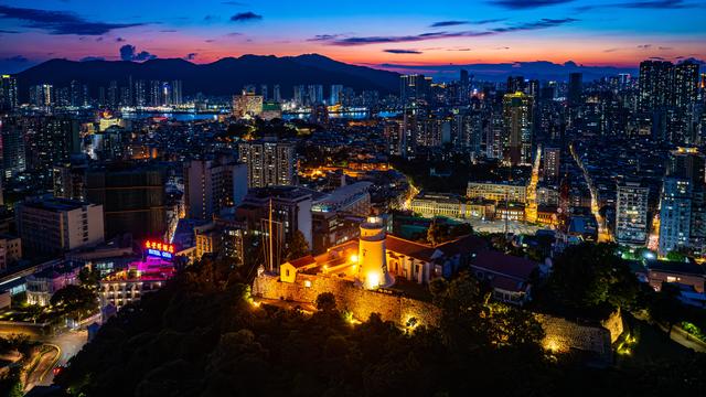 向世界递出靓丽的文化名片——记澳门历史城区申遗成功20周年