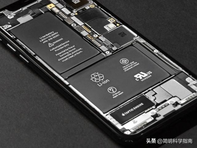 为什么手机厂商不愿配备10000毫安大电池？