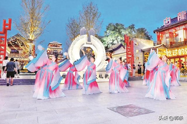 我们的邯郸道丨演出开始，观者请“入戏”