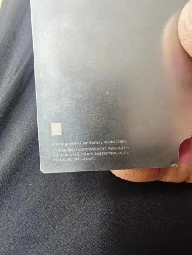 iPhone 18 Pro Max电池谍照曝光 5400mAh配27W充电