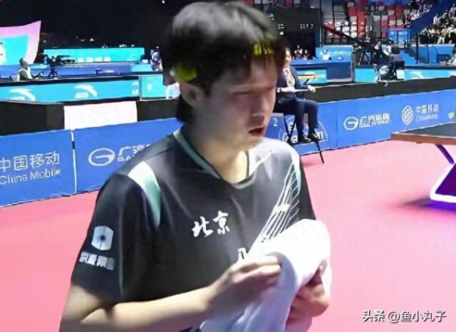 全运乒乓爆大冷！林诗栋4-0强势晋级，梁靖崑1-4惨遭淘汰​