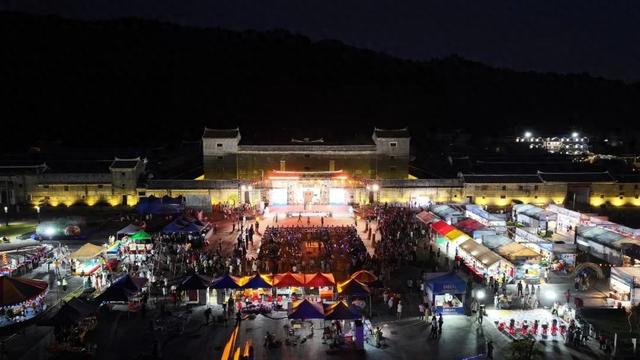 九龄诗韵承千年 围楼焕新启华章